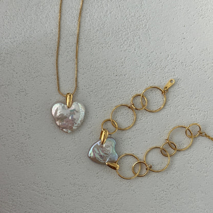 Heart-Shaped Baroque Pearl Necklace – Adjustable 50cm Chain, 14K Gold-Filled with Silver-Gilt Clasp with Gift Box